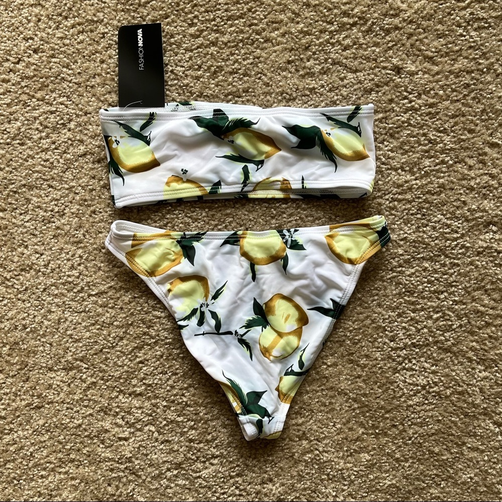 Lemonade stand bikini - Picture 3 of 7